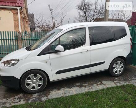 Білий Форд Tourneo Courier, об'ємом двигуна 1.5 л та пробігом 195 тис. км за 9000 $, фото 4 на Automoto.ua