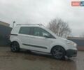 Белый Форд Tourneo Courier, объемом двигателя 1.5 л и пробегом 220 тыс. км за 10000 $, фото 1 на Automoto.ua