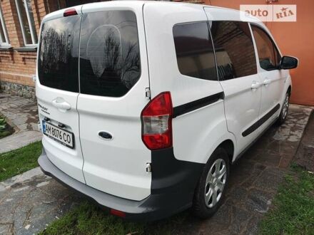 Форд Tourneo Courier 2017 у Бердичеве на Automoto.ua Білий Форд Tourneo Courier, об'ємом двигуна 1.5 л та пробігом 195 тис. км за 9000 $, фото 1 на Automoto.ua