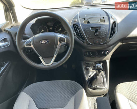 Бежевый Форд Tourneo Courier, объемом двигателя 1.5 л и пробегом 150 тыс. км за 8900 $, фото 7 на Automoto.ua