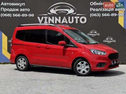 Форд Tourneo Courier 2018 в Виннице на Automoto.ua Красный Форд Tourneo Courier, объемом двигателя 1 л и пробегом 40 тыс. км за 9900 $, фото 1 на Automoto.ua