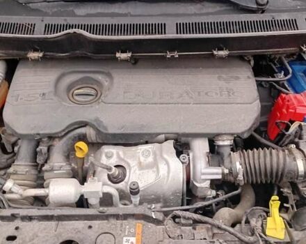 Серый Форд Tourneo Courier, объемом двигателя 1.56 л и пробегом 134 тыс. км за 7900 $, фото 6 на Automoto.ua