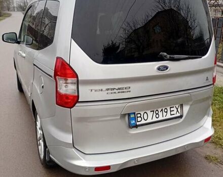 Серый Форд Tourneo Courier, объемом двигателя 1.56 л и пробегом 134 тыс. км за 7900 $, фото 2 на Automoto.ua