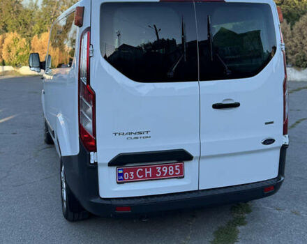 Белый Форд Турнео Кастом, объемом двигателя 2.2 л и пробегом 224 тыс. км за 16900 $, фото 3 на Automoto.ua