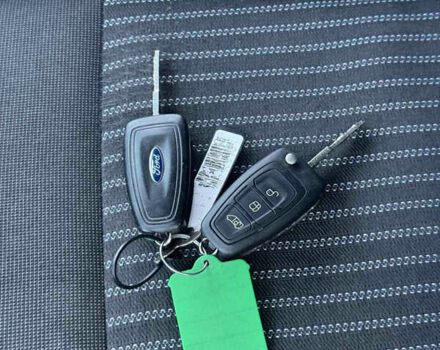 Белый Форд Турнео Кастом, объемом двигателя 2.2 л и пробегом 224 тыс. км за 16900 $, фото 37 на Automoto.ua