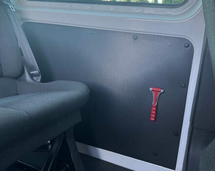 Белый Форд Турнео Кастом, объемом двигателя 2.2 л и пробегом 224 тыс. км за 16900 $, фото 41 на Automoto.ua