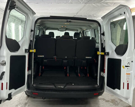 Белый Форд Турнео Кастом, объемом двигателя 2.2 л и пробегом 219 тыс. км за 12400 $, фото 28 на Automoto.ua