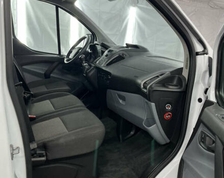 Белый Форд Турнео Кастом, объемом двигателя 2.2 л и пробегом 219 тыс. км за 12400 $, фото 23 на Automoto.ua