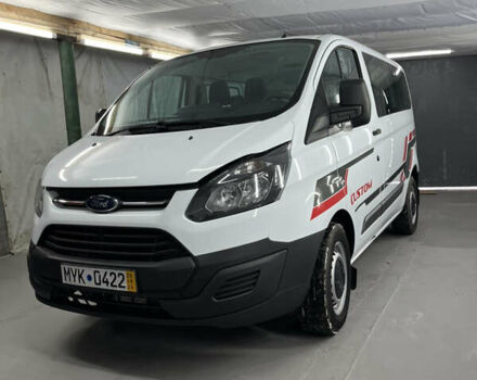 Белый Форд Турнео Кастом, объемом двигателя 2.2 л и пробегом 219 тыс. км за 12400 $, фото 2 на Automoto.ua