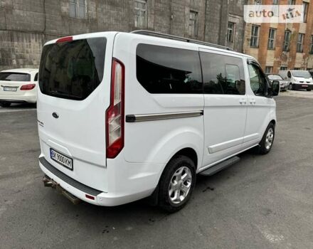 Белый Форд Турнео Кастом, объемом двигателя 2 л и пробегом 270 тыс. км за 17900 $, фото 7 на Automoto.ua