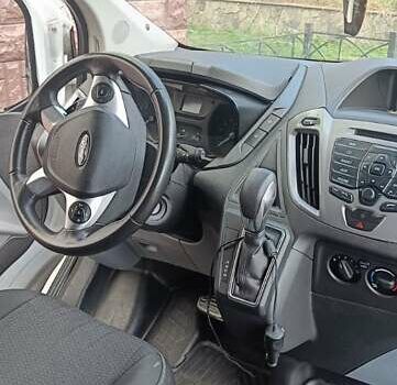 Белый Форд Турнео Кастом, объемом двигателя 2 л и пробегом 94 тыс. км за 21850 $, фото 15 на Automoto.ua