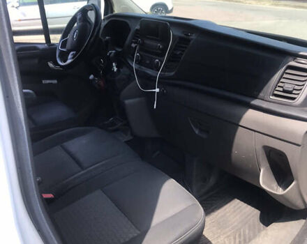 Белый Форд Турнео Кастом, объемом двигателя 2 л и пробегом 306 тыс. км за 19500 $, фото 10 на Automoto.ua