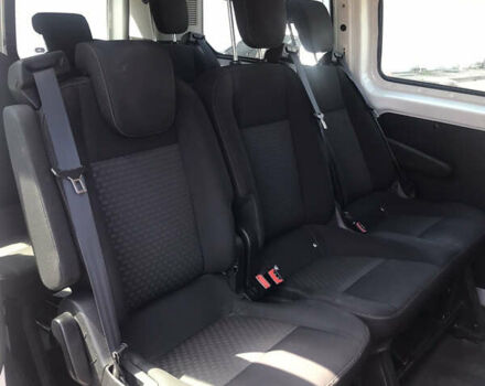 Белый Форд Турнео Кастом, объемом двигателя 2 л и пробегом 306 тыс. км за 19500 $, фото 11 на Automoto.ua