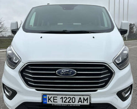 Белый Форд Турнео Кастом, объемом двигателя 2 л и пробегом 196 тыс. км за 23640 $, фото 6 на Automoto.ua