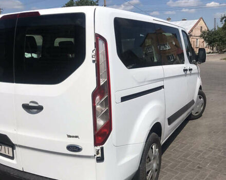 Белый Форд Турнео Кастом, объемом двигателя 2 л и пробегом 306 тыс. км за 19500 $, фото 5 на Automoto.ua