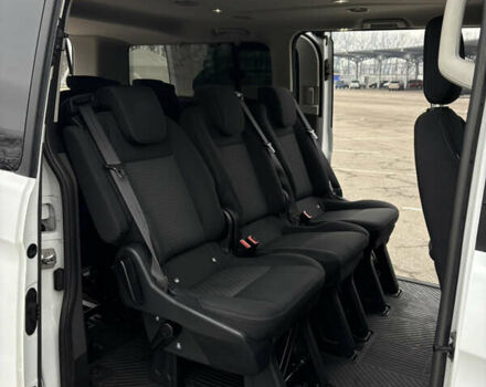 Белый Форд Турнео Кастом, объемом двигателя 2 л и пробегом 196 тыс. км за 23640 $, фото 10 на Automoto.ua