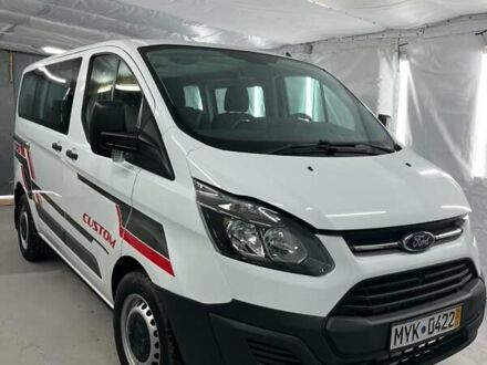 Белый Форд Турнео Кастом, объемом двигателя 2.2 л и пробегом 219 тыс. км за 12400 $, фото 1 на Automoto.ua