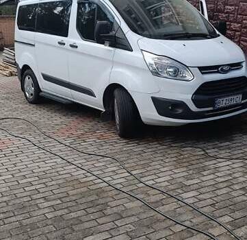 Белый Форд Турнео Кастом, объемом двигателя 2 л и пробегом 94 тыс. км за 21850 $, фото 1 на Automoto.ua