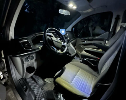 Бежевий Форд Турнео Кастом, об'ємом двигуна 2 л та пробігом 79 тис. км за 37000 $, фото 22 на Automoto.ua