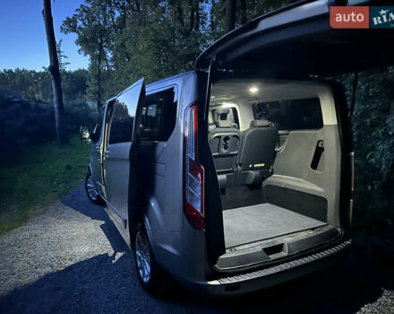 Бежевий Форд Турнео Кастом, об'ємом двигуна 2 л та пробігом 79 тис. км за 37000 $, фото 32 на Automoto.ua