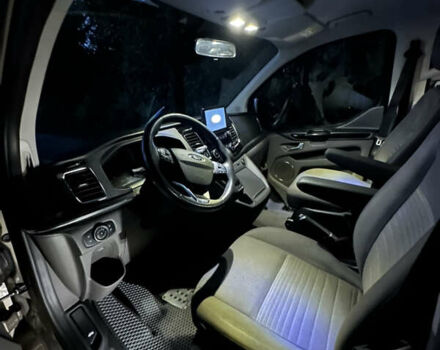 Бежевий Форд Турнео Кастом, об'ємом двигуна 2 л та пробігом 79 тис. км за 37000 $, фото 25 на Automoto.ua