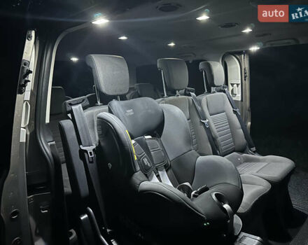 Бежевий Форд Турнео Кастом, об'ємом двигуна 2 л та пробігом 79 тис. км за 37000 $, фото 31 на Automoto.ua