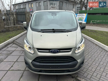 Форд Турнео Кастом 2013 в Днепре (Днепропетровске) на Automoto.ua Бежевый Форд Турнео Кастом, объемом двигателя 2.2 л и пробегом 28 тыс. км за 24999 $, фото 1 на Automoto.ua