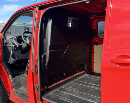 Червоний Форд Турнео Кастом, об'ємом двигуна 2.2 л та пробігом 222 тис. км за 10999 $, фото 12 на Automoto.ua