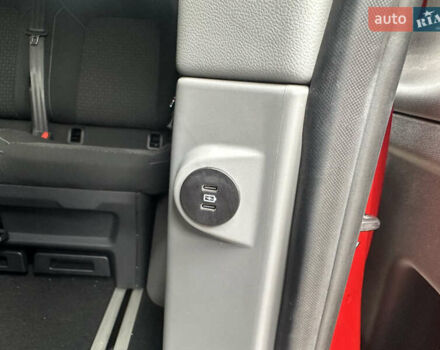 Форд Турнео Кастом 2024 в Киеве на Automoto.ua Красный Форд Турнео Кастом, объемом двигателя 2 л и пробегом 2 тыс. км за 55000 $, фото 29 на Automoto.ua