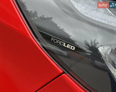 Форд Турнео Кастом 2024 в Киеве на Automoto.ua Красный Форд Турнео Кастом, объемом двигателя 2 л и пробегом 2 тыс. км за 55000 $, фото 3 на Automoto.ua