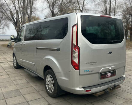 Сірий Форд Турнео Кастом, об'ємом двигуна 2.2 л та пробігом 336 тис. км за 17500 $, фото 9 на Automoto.ua