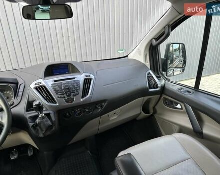 Форд Турнео Кастом 2015 в Мукачеве на Automoto.ua Серый Форд Турнео Кастом, объемом двигателя 2.2 л и пробегом 228 тыс. км за 19900 $, фото 23 на Automoto.ua