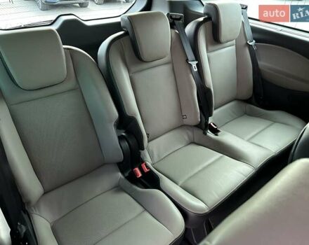 Форд Турнео Кастом 2015 в Мукачеве на Automoto.ua Серый Форд Турнео Кастом, объемом двигателя 2.2 л и пробегом 228 тыс. км за 19900 $, фото 19 на Automoto.ua