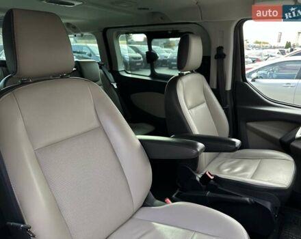 Форд Турнео Кастом 2015 в Мукачеве на Automoto.ua Серый Форд Турнео Кастом, объемом двигателя 2.2 л и пробегом 228 тыс. км за 19900 $, фото 29 на Automoto.ua