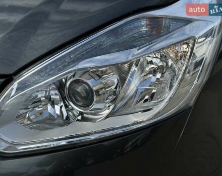 Форд Турнео Кастом 2015 в Мукачеве на Automoto.ua Серый Форд Турнео Кастом, объемом двигателя 2.2 л и пробегом 228 тыс. км за 19900 $, фото 4 на Automoto.ua