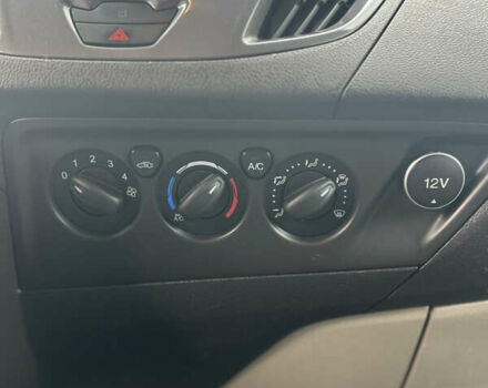 Сірий Форд Турнео Кастом, об'ємом двигуна 2.2 л та пробігом 336 тис. км за 17500 $, фото 24 на Automoto.ua