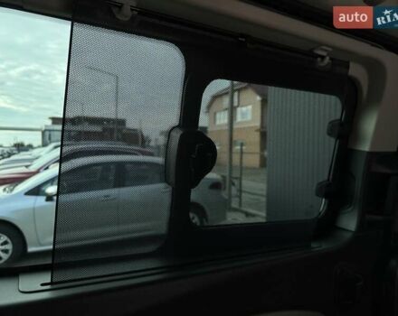 Форд Турнео Кастом 2015 в Мукачеве на Automoto.ua Серый Форд Турнео Кастом, объемом двигателя 2.2 л и пробегом 228 тыс. км за 19900 $, фото 25 на Automoto.ua