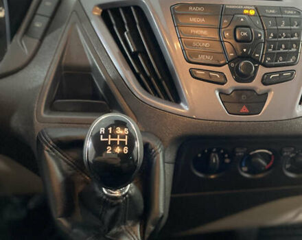 Сірий Форд Турнео Кастом, об'ємом двигуна 2 л та пробігом 193 тис. км за 25000 $, фото 22 на Automoto.ua