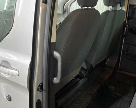 Сірий Форд Турнео Кастом, об'ємом двигуна 2 л та пробігом 193 тис. км за 25000 $, фото 42 на Automoto.ua