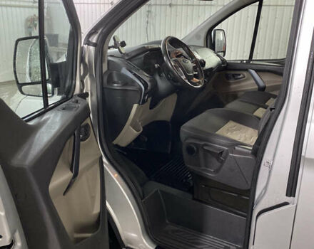 Сірий Форд Турнео Кастом, об'ємом двигуна 2 л та пробігом 193 тис. км за 25000 $, фото 6 на Automoto.ua