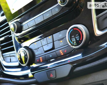 Сірий Форд Турнео Кастом, об'ємом двигуна 2 л та пробігом 174 тис. км за 20699 $, фото 104 на Automoto.ua