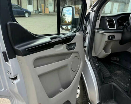 Серый Форд Турнео Кастом, объемом двигателя 2 л и пробегом 167 тыс. км за 25999 $, фото 16 на Automoto.ua