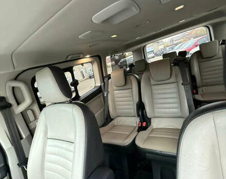 Серый Форд Турнео Кастом, объемом двигателя 2 л и пробегом 167 тыс. км за 25999 $, фото 23 на Automoto.ua