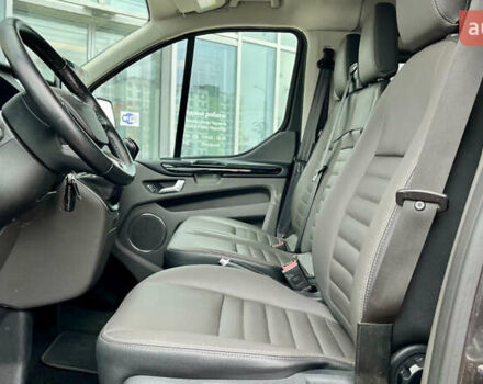 Зеленый Форд Турнео Кастом, объемом двигателя 2 л и пробегом 27 тыс. км за 34758 $, фото 6 на Automoto.ua