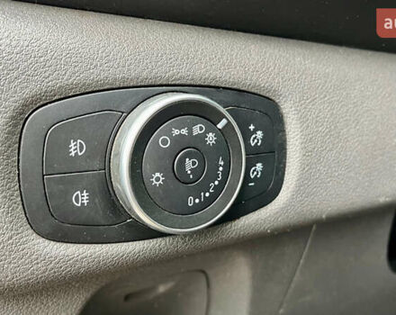 Зеленый Форд Турнео Кастом, объемом двигателя 2 л и пробегом 27 тыс. км за 34758 $, фото 8 на Automoto.ua