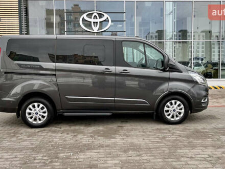 Зеленый Форд Турнео Кастом, объемом двигателя 2 л и пробегом 27 тыс. км за 34758 $, фото 1 на Automoto.ua