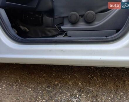 Білий Форд Транзит Коннект, об'ємом двигуна 1.8 л та пробігом 400 тис. км за 4300 $, фото 12 на Automoto.ua