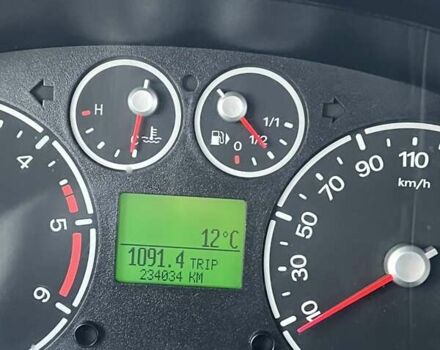 Белый Форд Транзит Коннект, объемом двигателя 1.8 л и пробегом 234 тыс. км за 5300 $, фото 3 на Automoto.ua