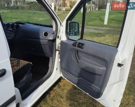 Белый Форд Транзит Коннект, объемом двигателя 1.8 л и пробегом 192 тыс. км за 5300 $, фото 27 на Automoto.ua