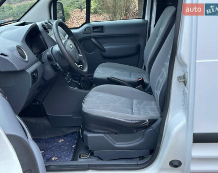 Білий Форд Транзит Коннект, об'ємом двигуна 1.8 л та пробігом 260 тис. км за 4550 $, фото 9 на Automoto.ua
